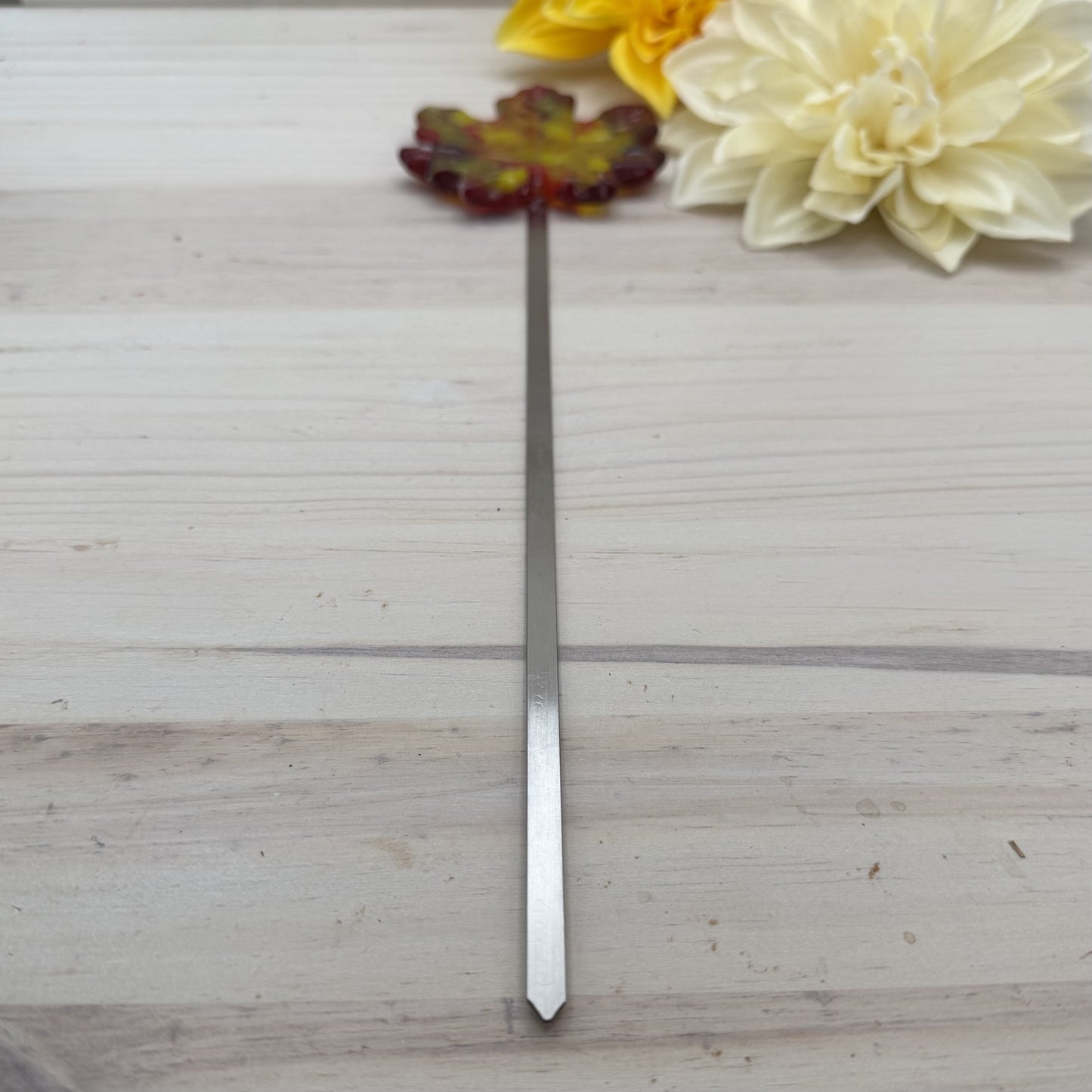 Fused Glass Maple Leaf Garden Stake – Fall Plant Decoration