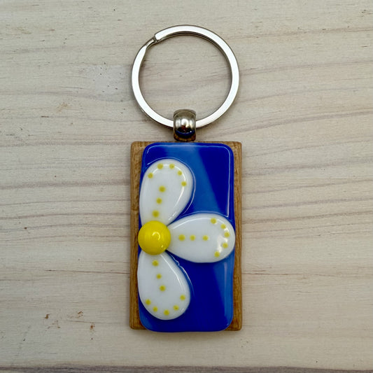 Fused Glass Flower Keychain on Beechwood Base – Handmade Floral Key Ring