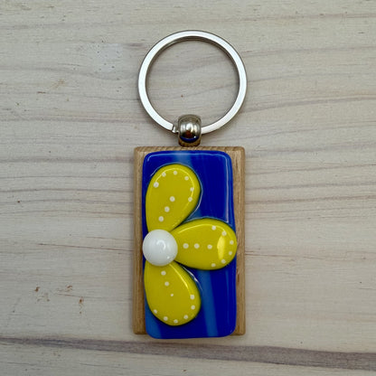 Fused Glass Flower Keychain on Beechwood Base – Handmade Floral Key Ring