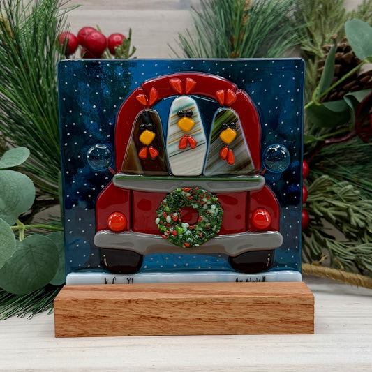 Fused Glass Chicken Pickup Truck Panel – Christmas Wreath Design, Farmhouse Holiday Decor